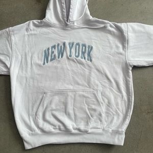 Brandy Melville New York hoodie
